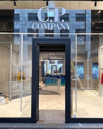 CP Company new store — foto 4 di 4