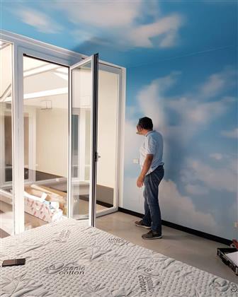 Custom wallpaper decoration — foto 2 di 4